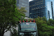 Cargar imagen en el visor de la galería, Turibus Cantando Mariachi